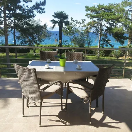 Prejac By The Apartment Malinska