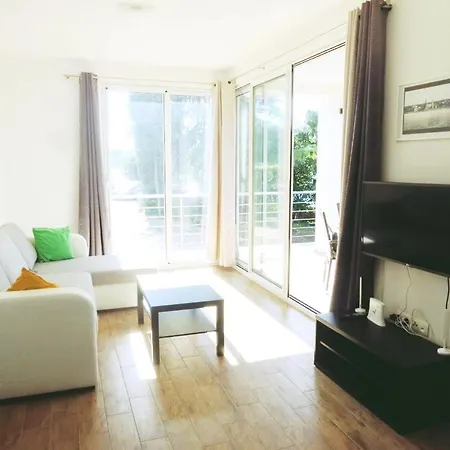 Apartament Prejac By The *