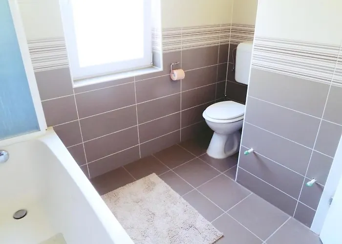 Prejac By The * Malinska