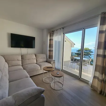 Apartment Prejac By The Malinska