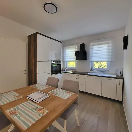 Apartment Prejac By The
